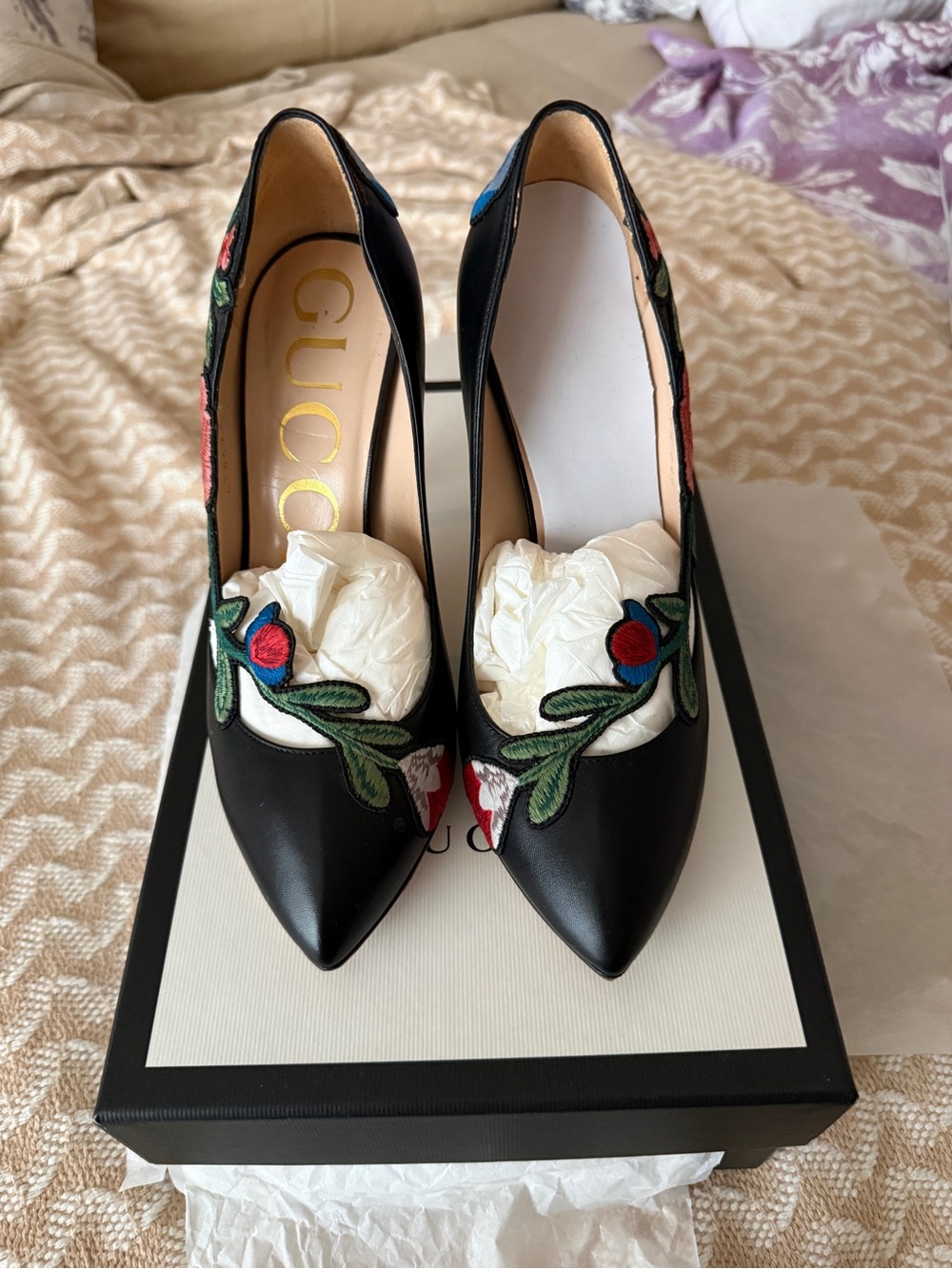 Gucci Ophelia Embroidered Flower Heels 36.5
